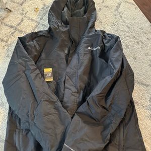 Columbia: Man’s Medium Jacket, in great shape